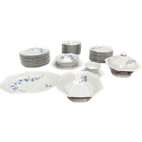 Royal Limoges Servies Voor 12 Personen.