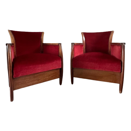 Set Art Nouveau Club Chairs.