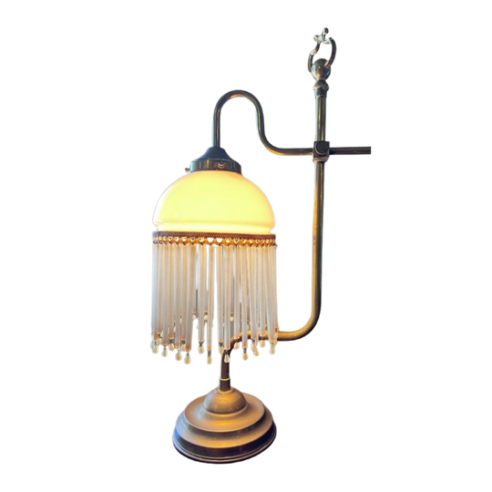 Messing Tafellampje Met Wit Glazen Kralenkapje, 51 Cm Hoog 1