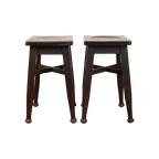 Set Van 2 Antieke Engelse Massief Eikenhouten Krukken/ Stools Met Een Vleugje Art Nouveau Stijl. thumbnail 1
