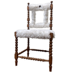 Antieke Houten Spijlenstoel Vs Speels Designobject thumbnail 1
