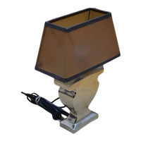 Schemerlamp Met Lampenkap En Metalen Poot