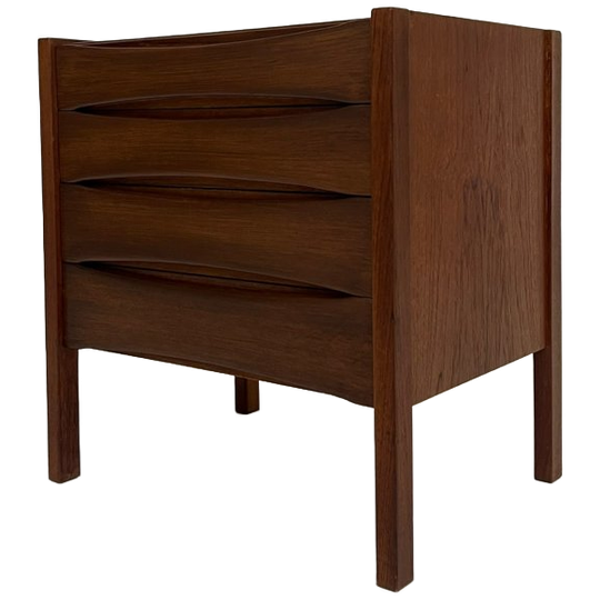 Vintage Chest Of Drawers 1