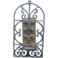 Gietijzeren Wandornament Met Glazen Windlicht
