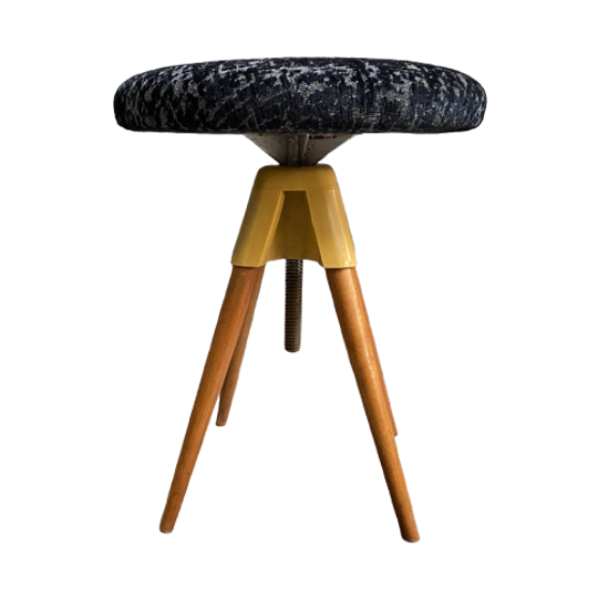 Piano Stool Adjustable In Height 1