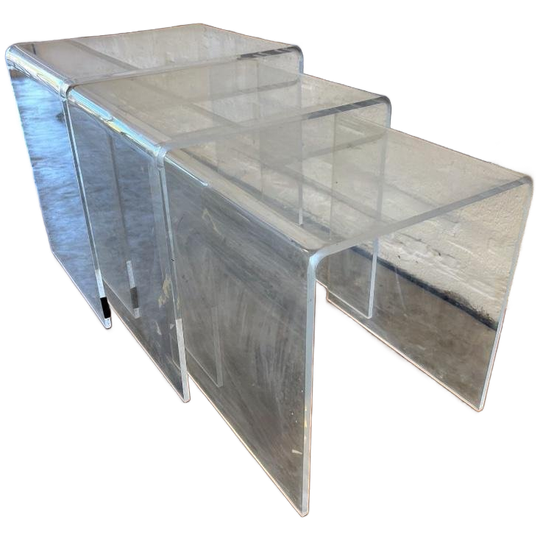 Set Van 3 Nesting Tables In Plexiglas / Salontafel 1
