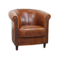 Charmante, Cognac-Kleurige Schapenleren Clubfauteuil Afgewerkt Met Biezen Op De Rugleuning