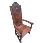 Oude Eiken Kasteelstoel Met Gestoken Rugleuning thumbnail 1