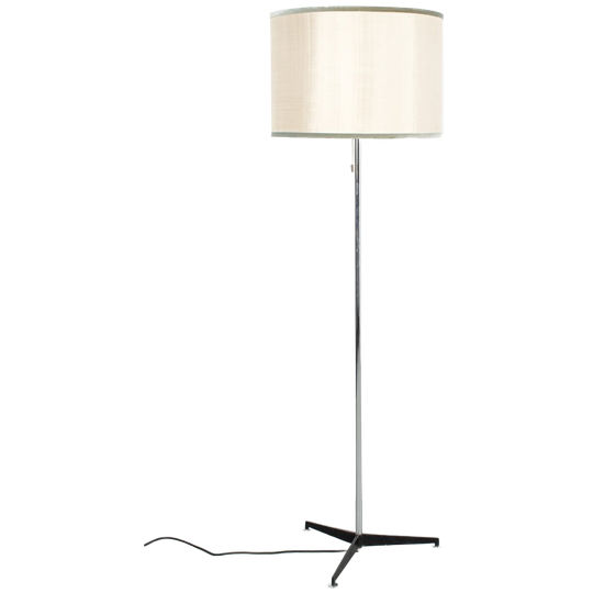Duitse Vloerlamp Met Driepoot 71333 1