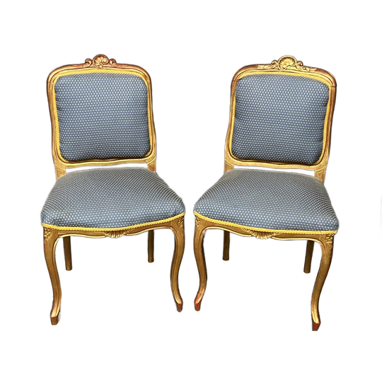 Een Paar Stoelen In Lodewijk Xv-stijl Met Vergulde Frames. 1