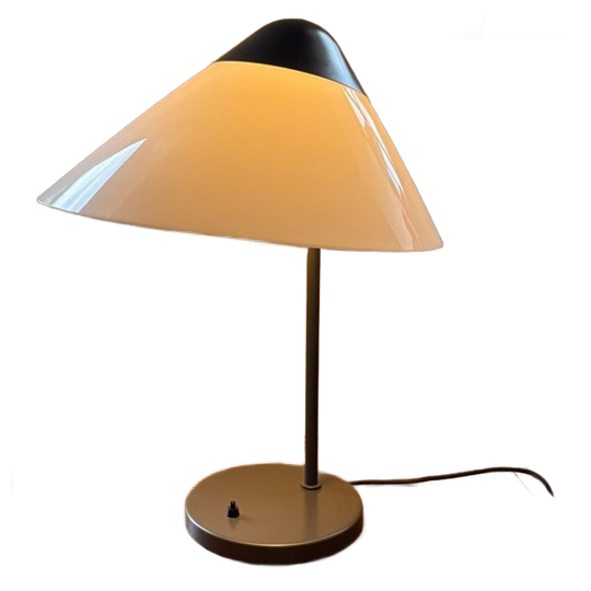 Louis Poulsen Opala Hans Wegner 1ste Serie 1