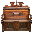 Bank In Renaissancestijl. thumbnail 1