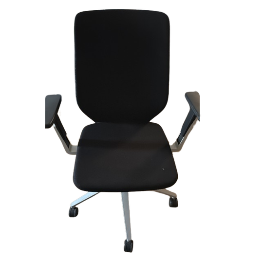 Giroflex Desk Chair 1