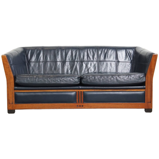 Luxe 2.5-zits Schuitema Art Deco Design Bank Met Mooi Houtwerk En Donkerblauw Rundleer 1
