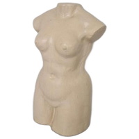 Grote Vrouwelijke Torso In Keramiek.