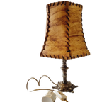 Varkensleer Lamp Met Koperen Poot thumbnail 1