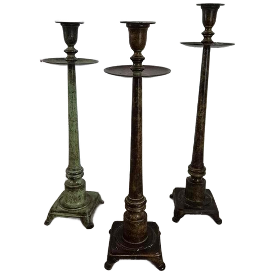 3 Grote Gepatineerde Kandelaars 1