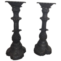 Een Paar Zware Metalen Kandelaars 43 Cm Hoog