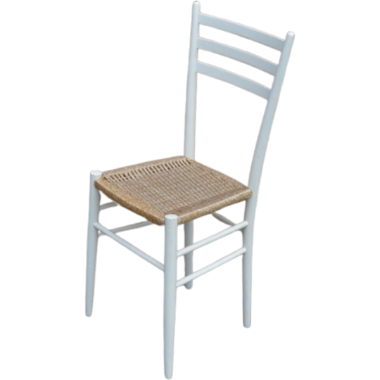 Witte Houten Stoel Met Een Touw Gevlochten Zitting 1