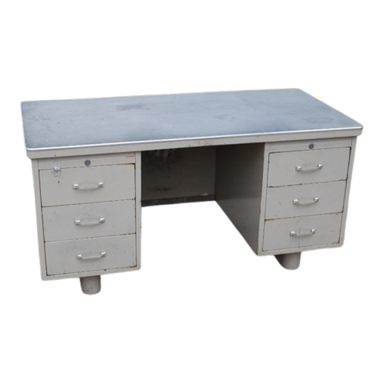 Industrieel Oda Bureau 1