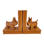 50's 2 Houten Boekensteunen Met Houtsnijwerk Hondjes Terrier thumbnail 1