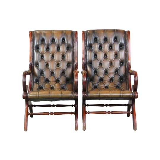 Set Van 2 Sierlijke En Karaktervolle Groene Vintage Rundleren Engelse Chesterfield Fauteuils 1