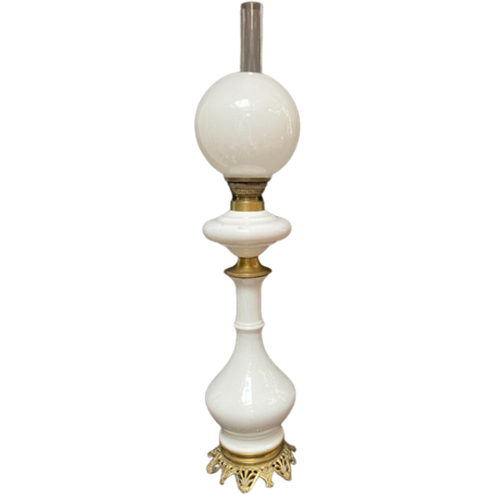 Olielamp Van Wit Aardewerk, Met Wit Glazen Bol, Messing Voet, 80 Cm Hoog 1