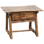 Mooie Antieke Spaanse Salon/ Bijzettafel Van Vruchtbomen Hout Met Originele Handgesmede Nagels thumbnail 1