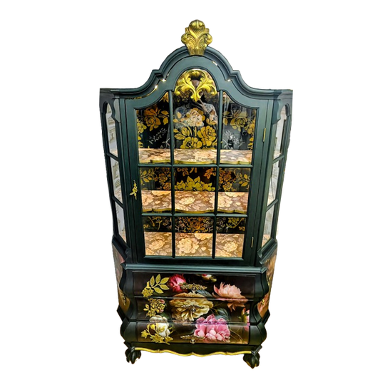 Gerestyled Vitrinekast Met Verlichting 1