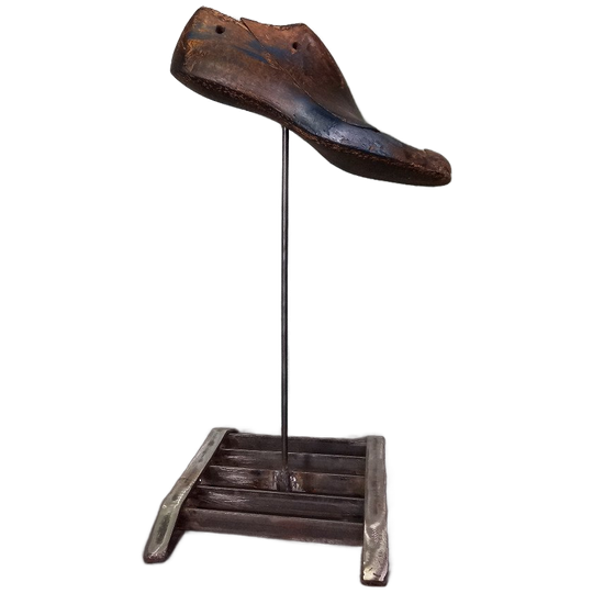 Antieke Houten Schoenleest Op Steampunk Standaard 1