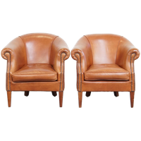 Set Van 2 In Goede Staat Verkerende Cognac Kleurige Rundleren Clubfauteuils Met Een Afwerking Met