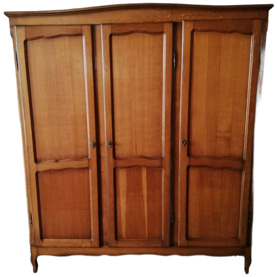 Ruime Vintage Kledingkast 1