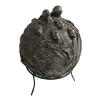 Abstract 3D Kunstwerk "Sphere Met Gezichten" thumbnail 1