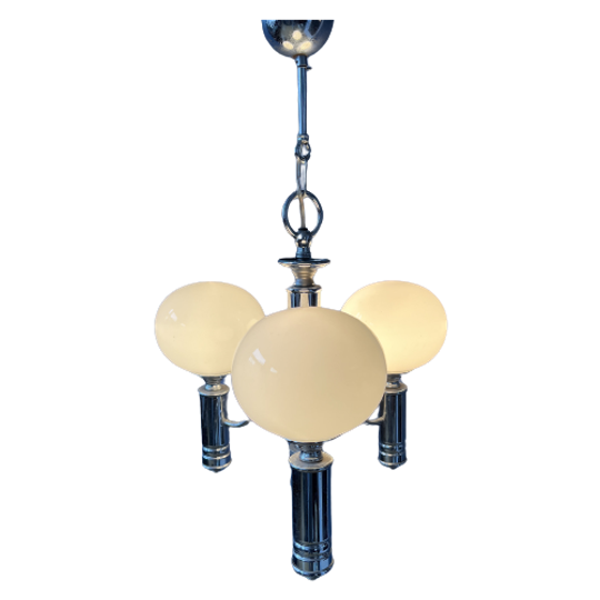 Mid Century Witte Opaline Glazen Kroonluchter Met Chromen Frame 1