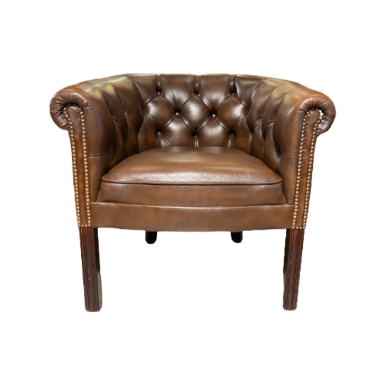 Engelse Chesterfield Tub Fauteuil Bruin In Nieuwstaat 1
