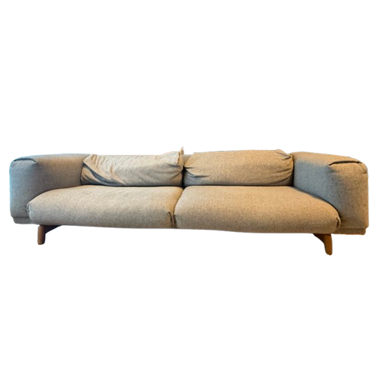Grijze Muuto Sofa 3-zit + Poef 1