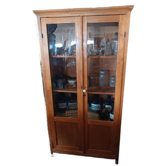 Oude Rustieke Grenen Servieskast / Buffetkast 1