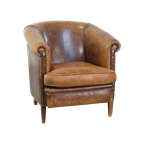 Karaktervolle Schapenleren Clubfauteuil Met Een Luxe, Rustieke Uitstraling thumbnail 1