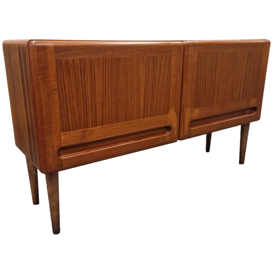 Vintage Dressoir Lowbaord Deens Kastje 1