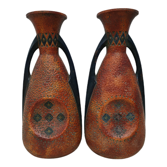 Set Vintage Gothische Roodbruine Amphoras/vazen Oostenrijk 1