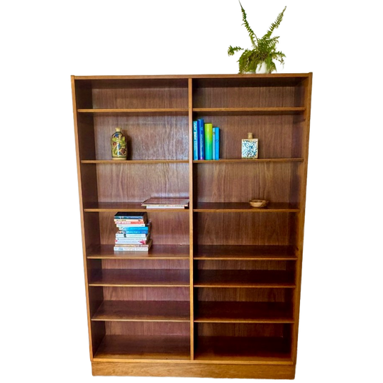 Deens Design Boekenkast Door Poul Hundevad 1