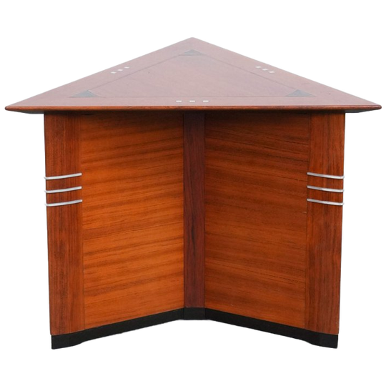 Luxe Art Deco Design Bijzet/ Salontafel In Een Driehoek Vorm Van Schuitema Uit De Decoforma Serie 1