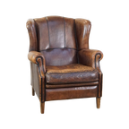 Karakteristieke En Comfortabele Schapenleren Oorfauteuil Met Een Prachtig Patina thumbnail 1