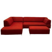 Leolux Faya Lobi Hoekbank + Hocker (rood) – Np: €8.000