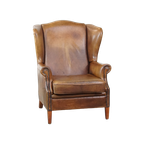 Charmante Schapenleren Oorfauteuil Met Een Mooi Patina En Een Goed Zitcomfort thumbnail 1