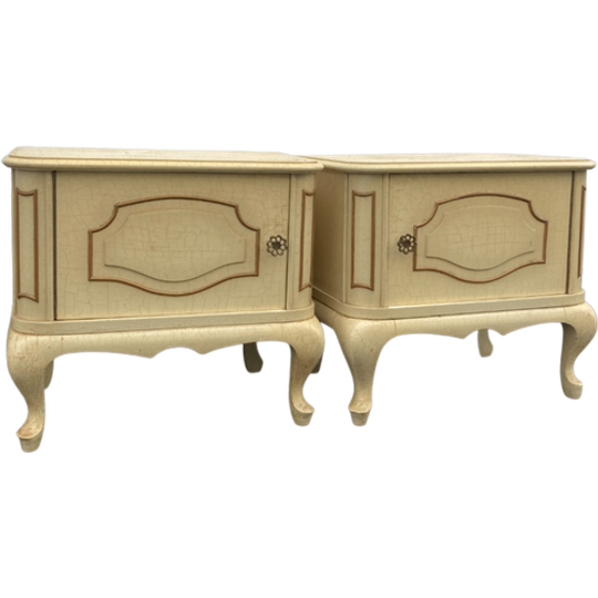 Set Van Twee Vintage Nachtkastjes, 49 Cm Hoog Prijs/set 1