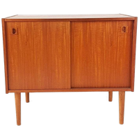 Vintage Deens Dressoirtjes | Kastje | Wastafelmeub Teak