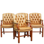 Set Van 4 Mooie En Luxe Rundleren Chesterfield Eetkamerstoelen In Een Lichte Cognac Kleur thumbnail 1