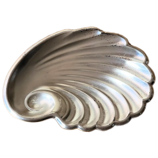 Vintage Silver-Plated Shell Dish 1