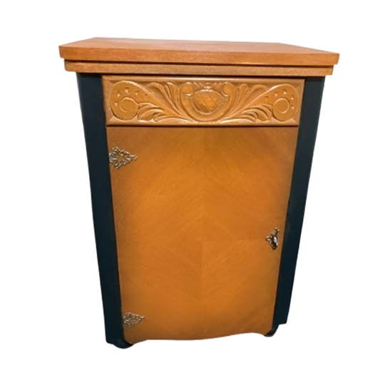 Mid-century Bronskleurig Dressoir 1